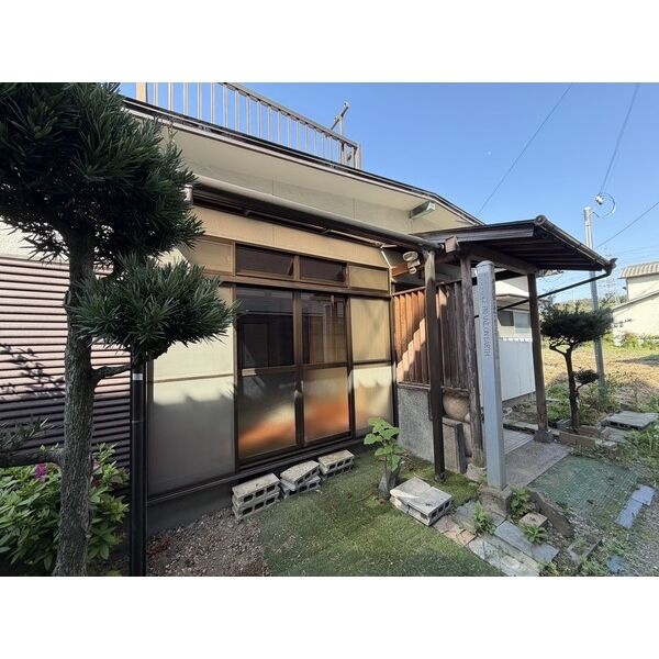 姫路市飾磨区妻鹿1309-2戸建
