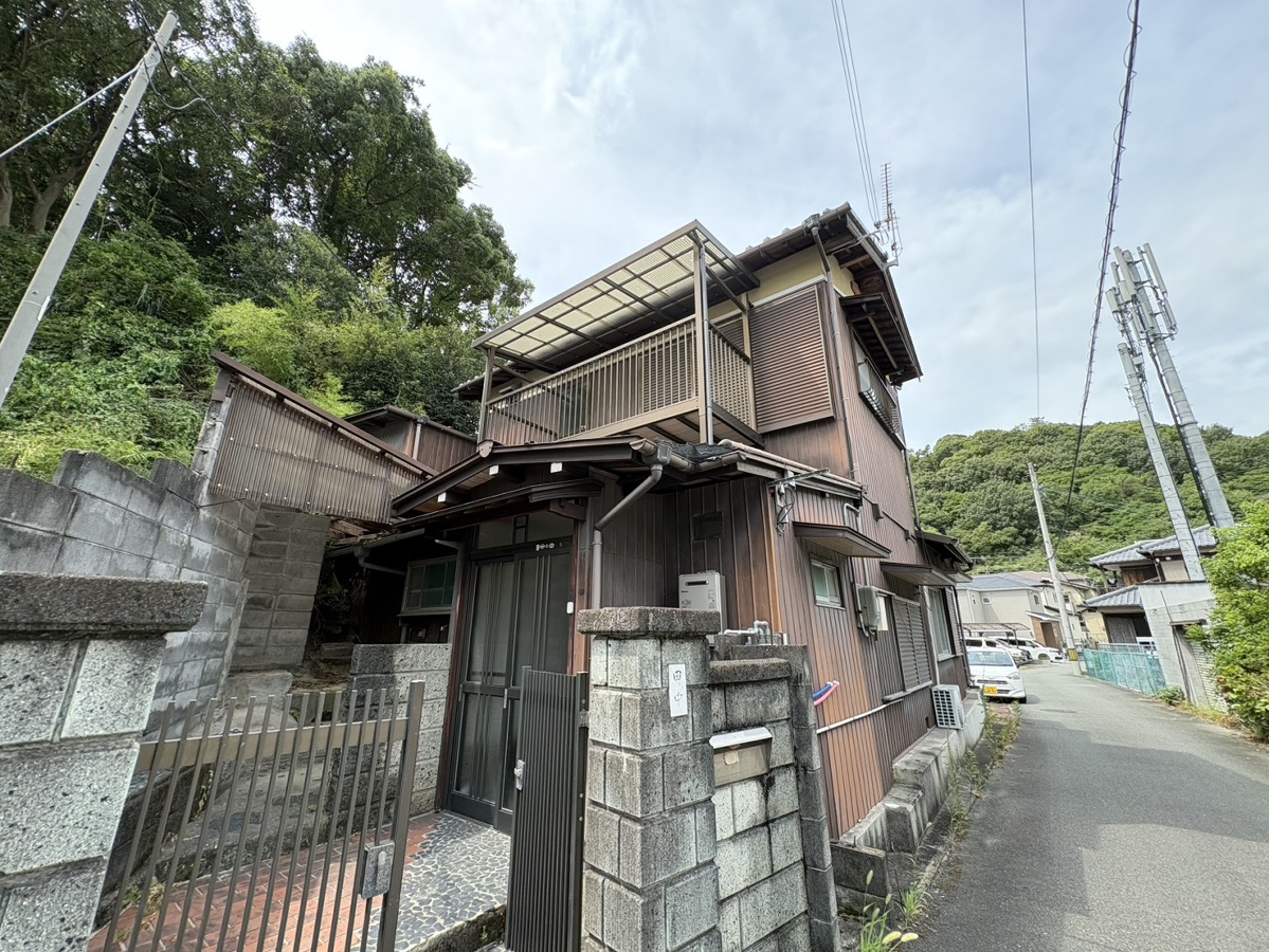 兵庫県高砂市曽根町1706-3 戸建