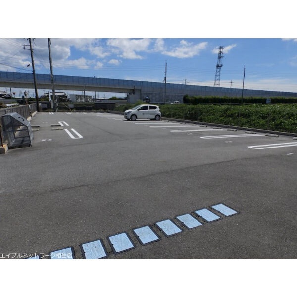 駐車場 写真12