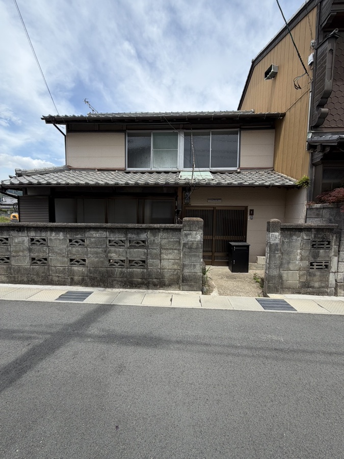 福崎町貸家