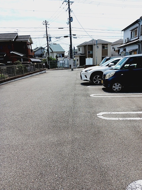 駐車場 写真12