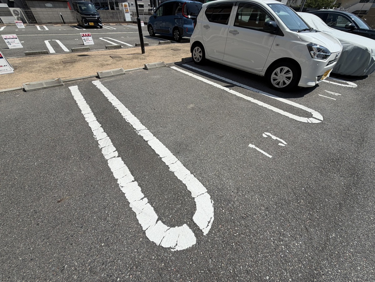 駐車場 写真16