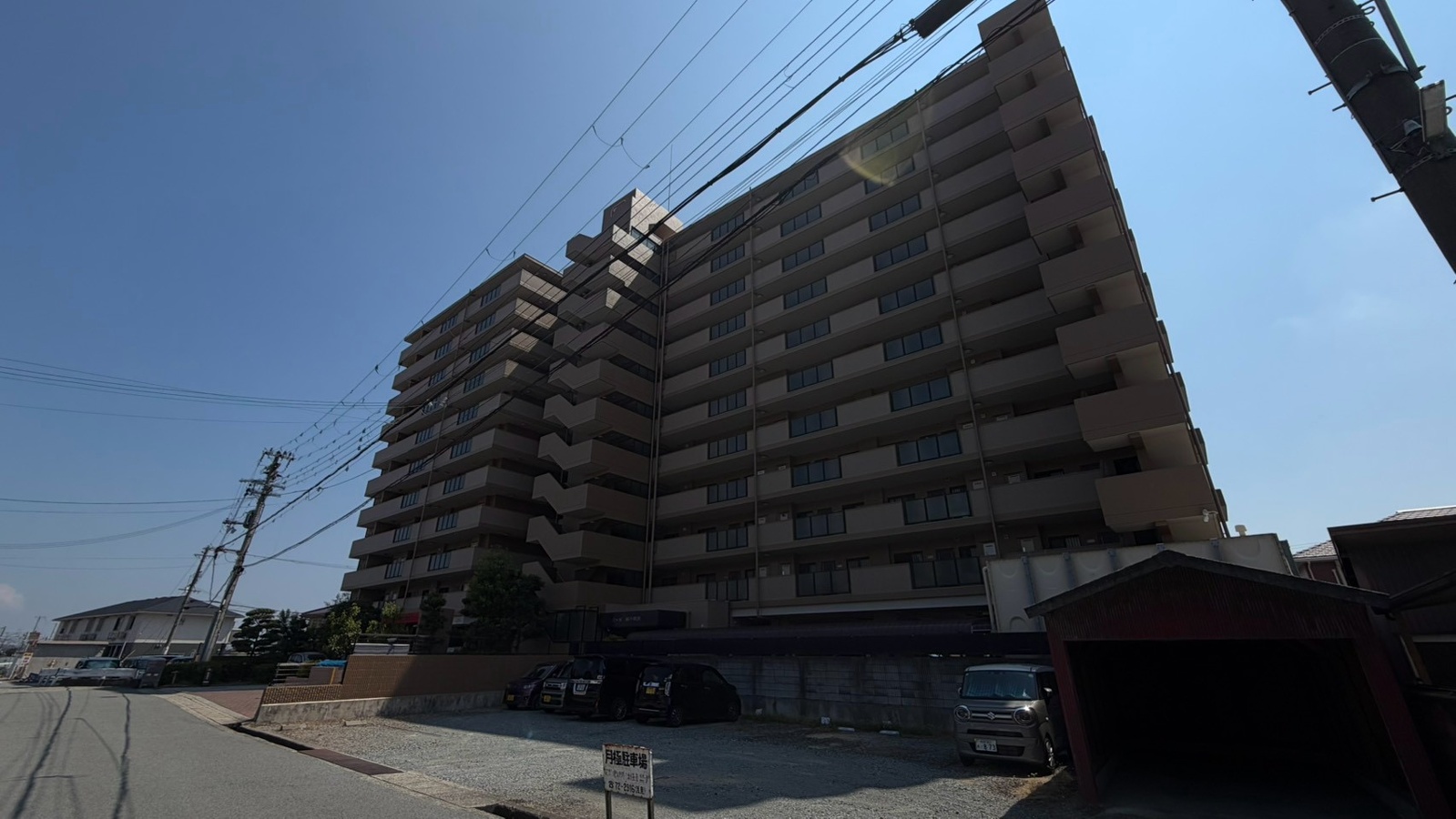 ロワイヤル網干駅前