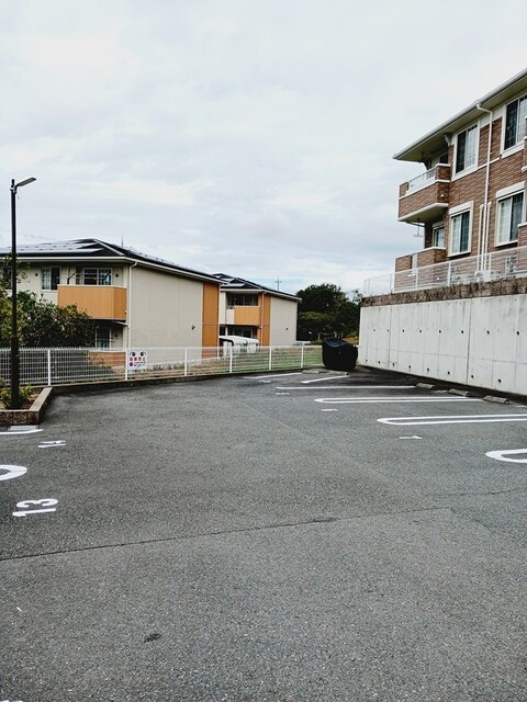 駐車場 写真13