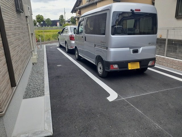 駐車場 写真13
