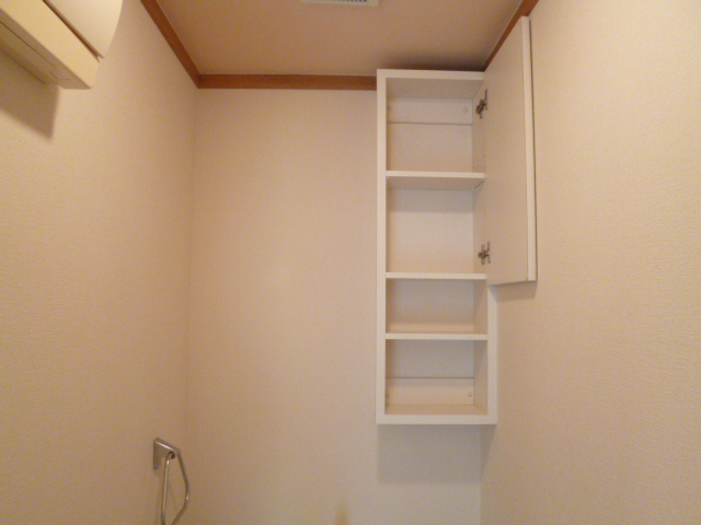 収納 トイレに収納スペース有ります♪ 写真15