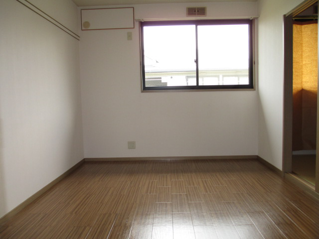 居室 写真7
