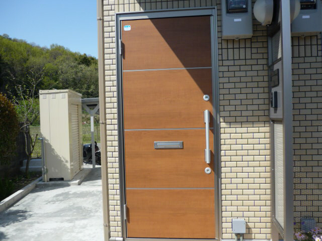 玄関 玄関ドアです(^^♪ 写真2