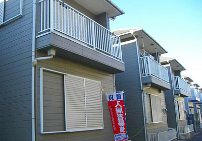 物件番号:1058402983 戸建感覚のメゾネットハイツです！駐車場代１台込み！システムキッチン完備！