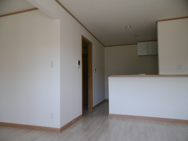 リビング 洋室 広々ゆったりとした空間です!! 写真2