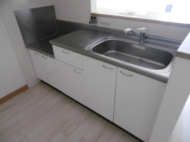 キッチン リビング 使いやすいカウンターキッチン仕様! 写真3