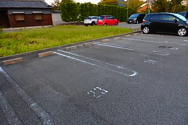 駐車場 写真30