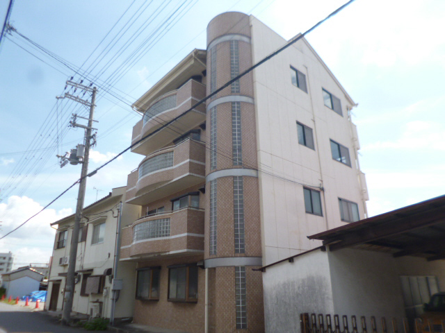 サンライズ伊伝居