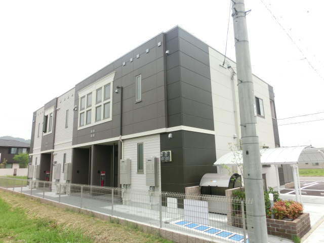 オーヴェスト・ドゥーエ