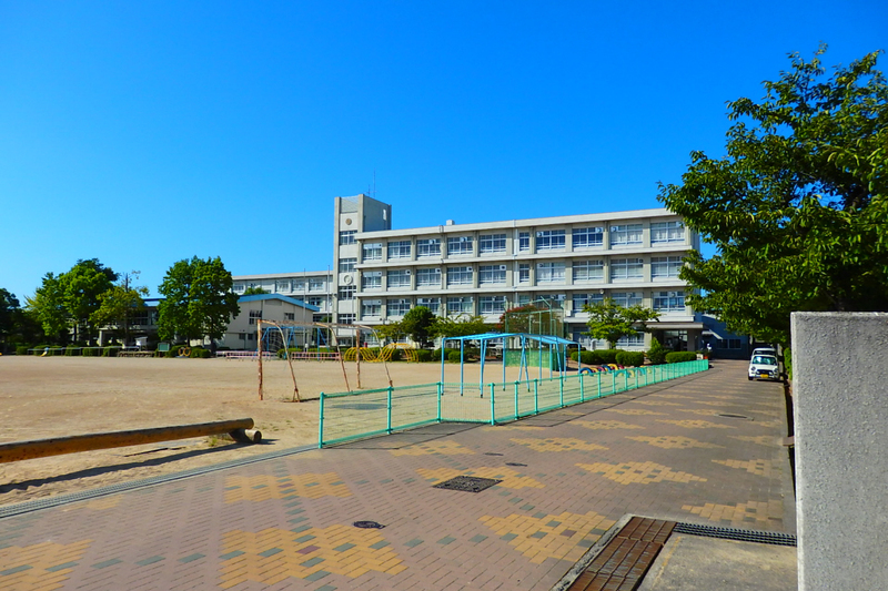 御国野小学校まで554m (徒歩7分) 写真21