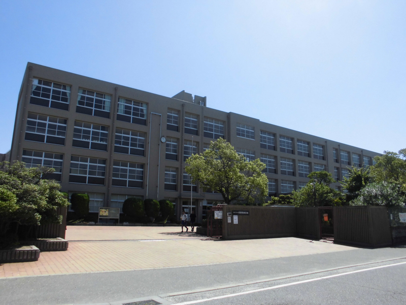 平岡南中学校まで770m (徒歩10分) 写真22