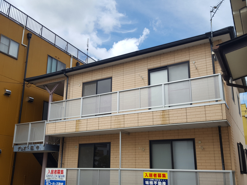 物件番号:1125422437 人気の都市ガスで経済的です!駐車場1台分家賃込みです☆バス停まですぐです!