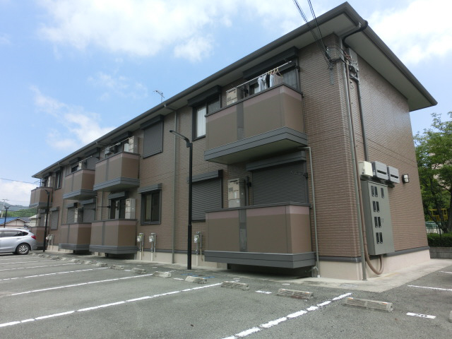 物件番号:1125448880 駐車場１台込みのお家賃です！　充実の設備は一見の価値あり！