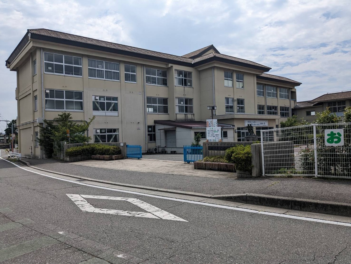 小野市立大部小学校まで907m (徒歩12分) 写真21