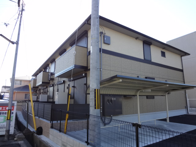 サニーハイム伊伝居