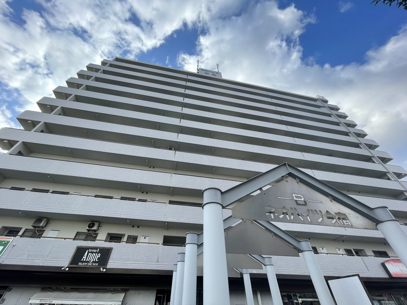 ネオハイツ今宿Ｂ棟