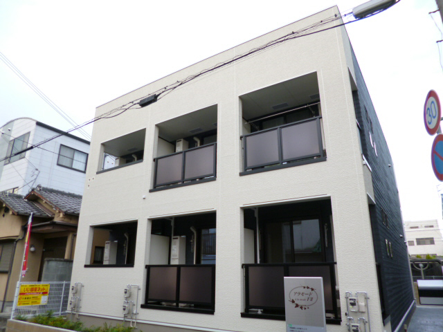物件番号:1128389427 敷金0円。駅まで徒歩４分　照明器具完備。短期契約もご相談可能。