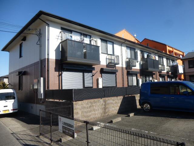 メゾンソレーユ A棟