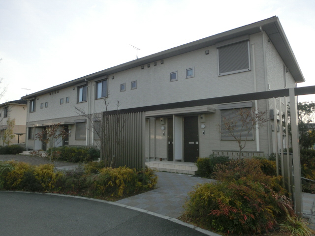 ニューフォーレス ナガタ