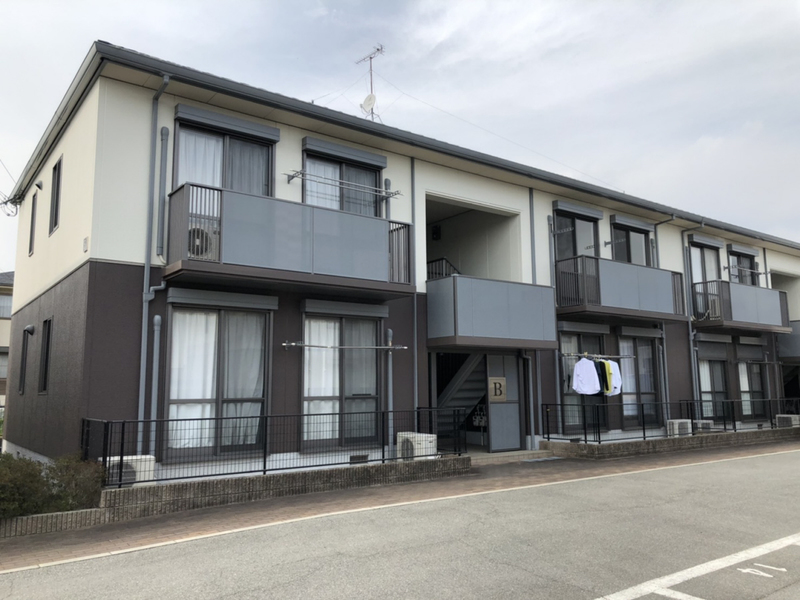 ニューフォーレス　ナガタ　B棟