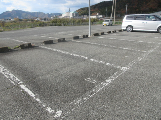 駐車場 写真32