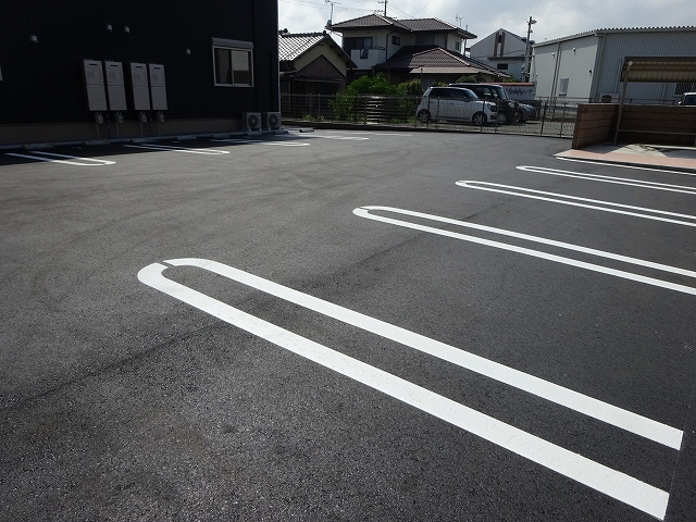 駐車場 写真13