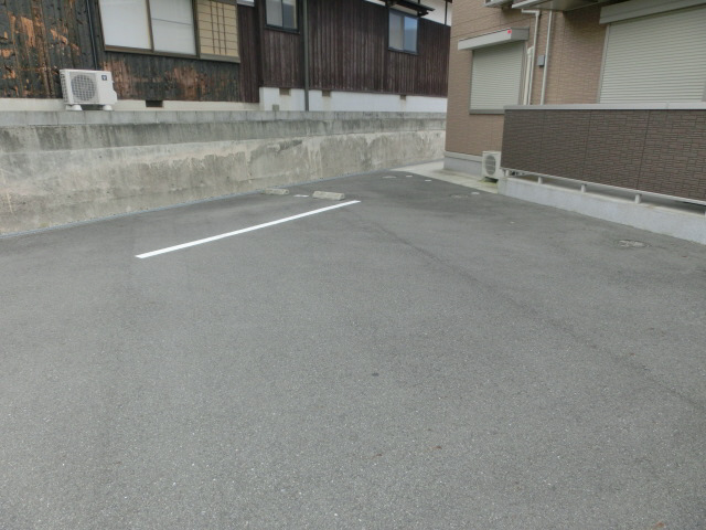 駐車場 写真4