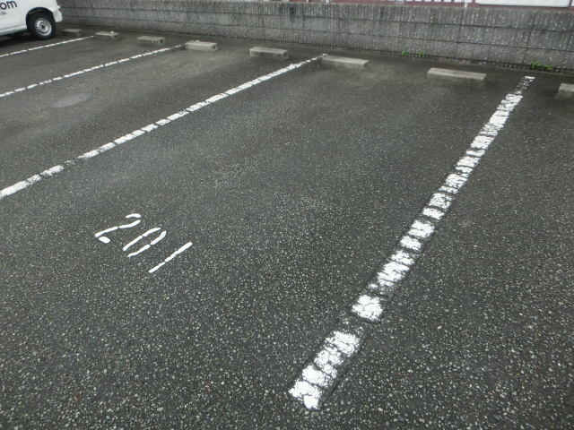駐車場 写真4
