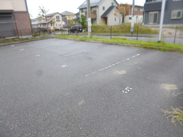 駐車場 写真18