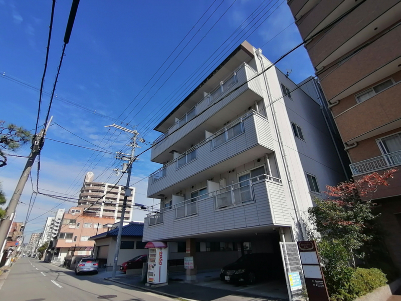 モアエレガンス