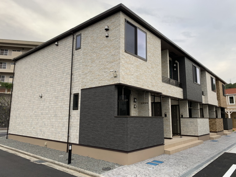 ヴィラドゥグレーヌ梅ケ谷　E棟