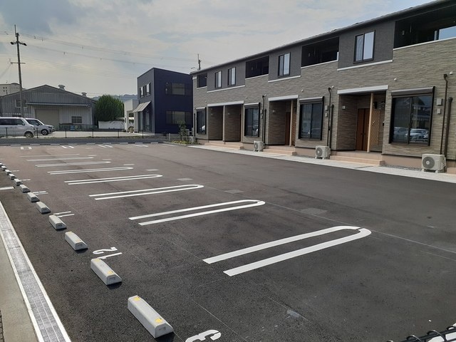 駐車場 写真13