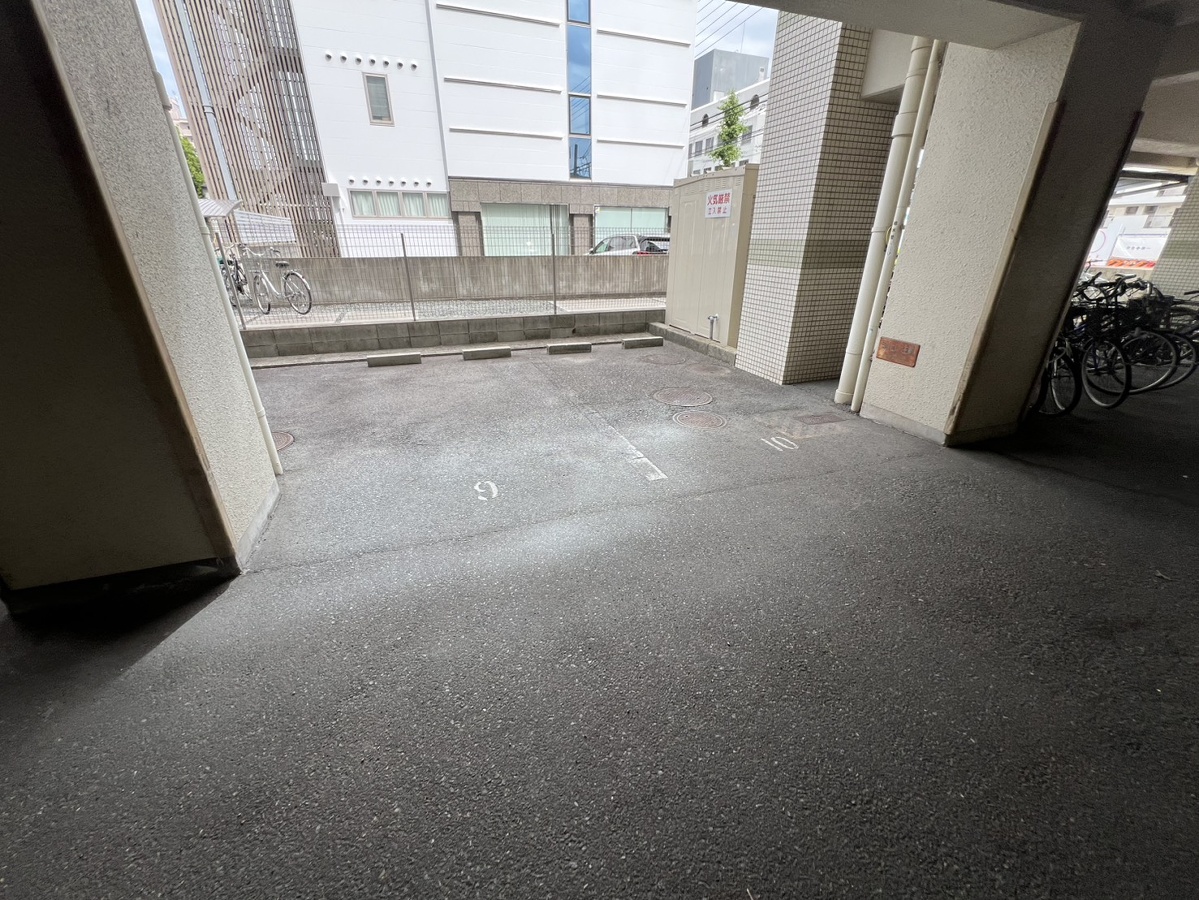 駐車場 写真4