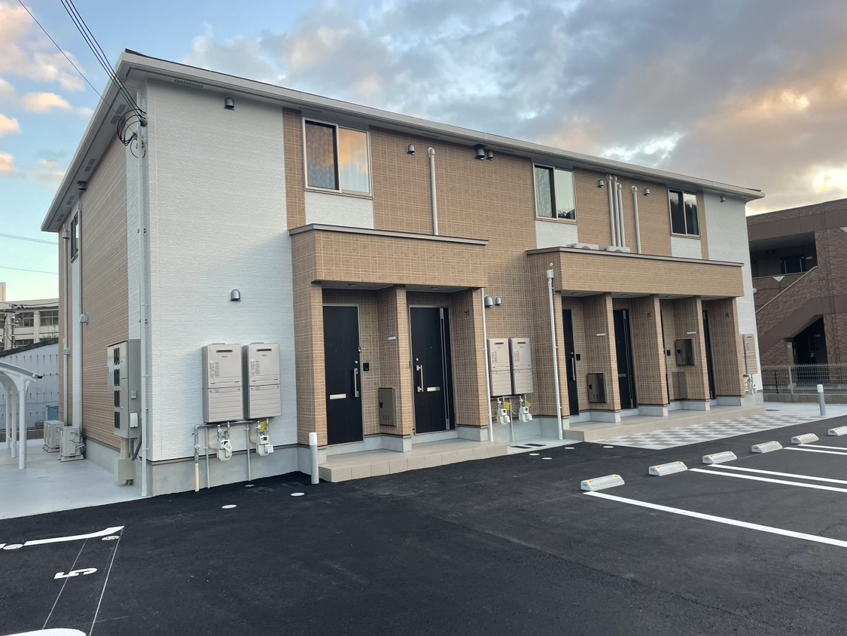 メゾンモンレーヴ