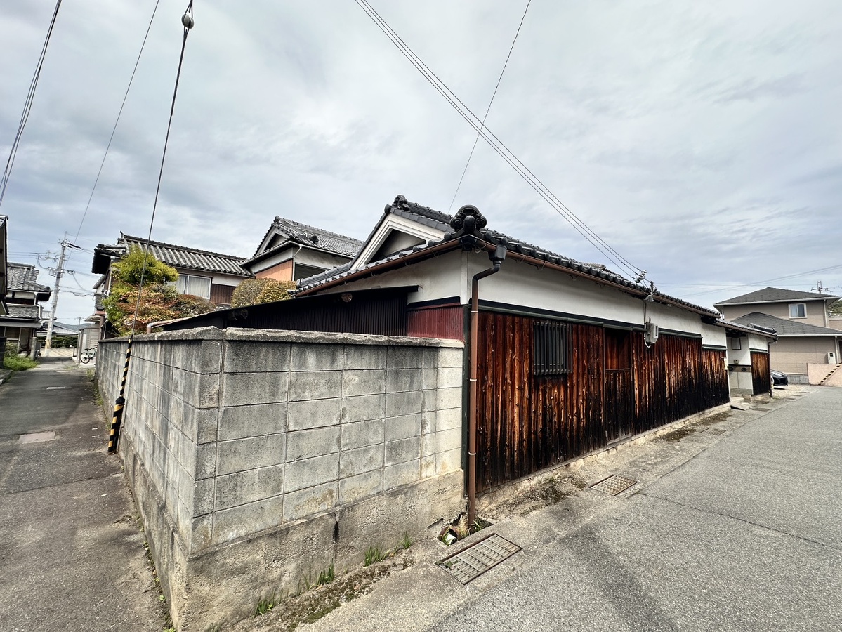 山本借家
