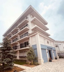 マンション五軒邸