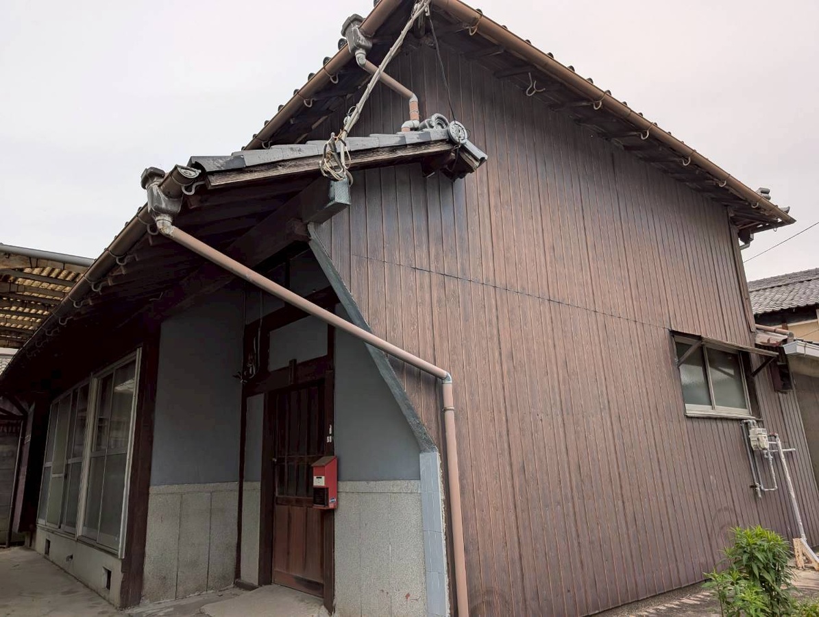 姫路市四郷町見野倉庫付き戸建