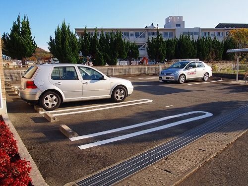 駐車場 写真13