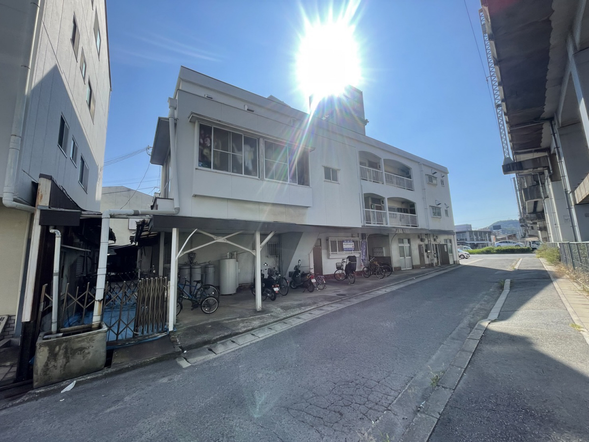 竹内マンション西棟