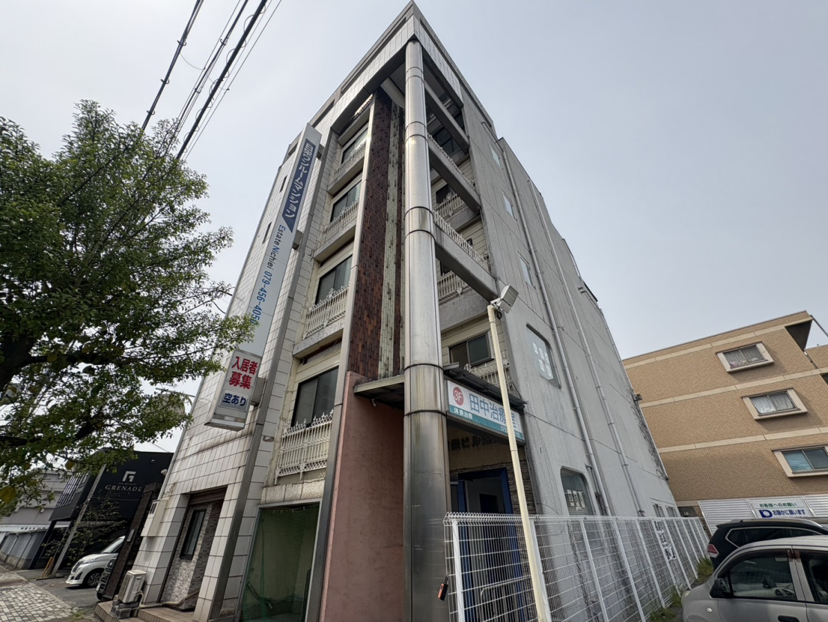 日栄ビル