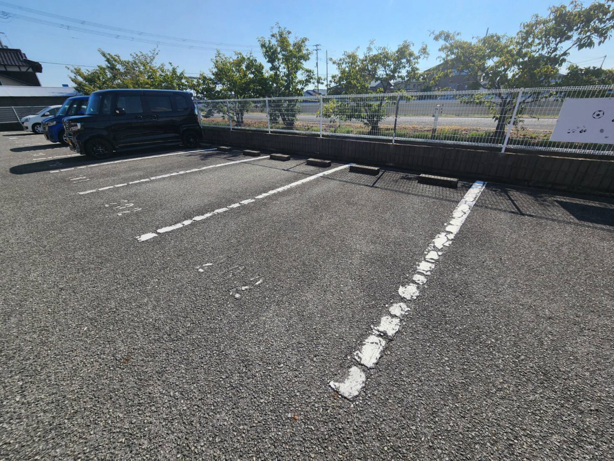 駐車場 写真4