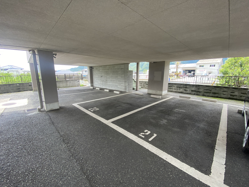 駐車場 写真32