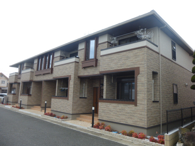 物件番号:1058303080 敷金０円！カウンターキッチンです！設備充実♪収納スペースも広々。