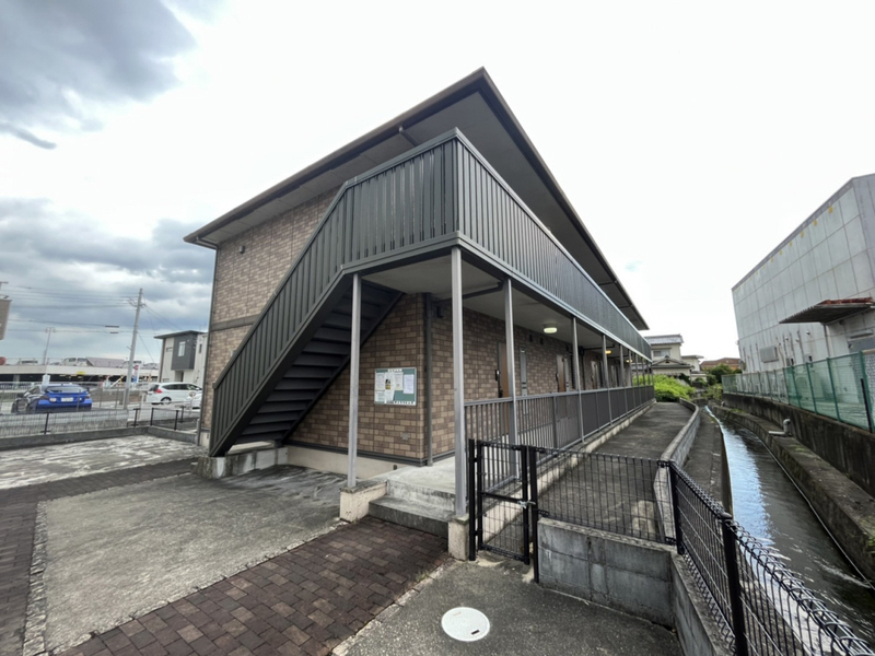 物件番号:1058436667 駐車場1台無料！エアコン完備で快適♪ウォークインクローゼット付き☆
