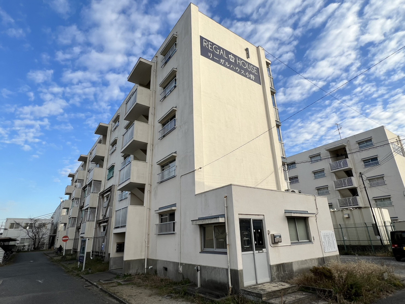 リーガルハウス小野　1号棟